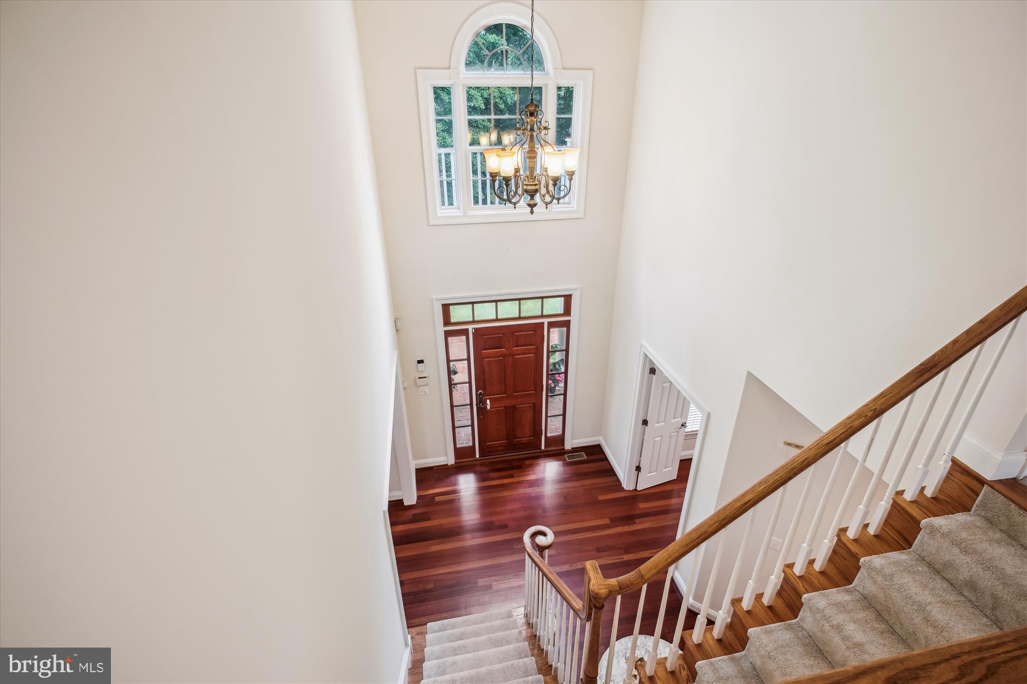 9745 Vale Road Vienna, VA 22181 - Photo 47 of 89 2 story foyer
