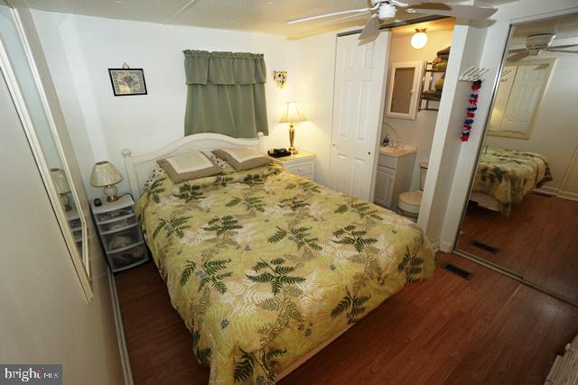 13218 Colonial Road Ocean City, MD 21842 - Photo 17 of 43 Master Bedroom
