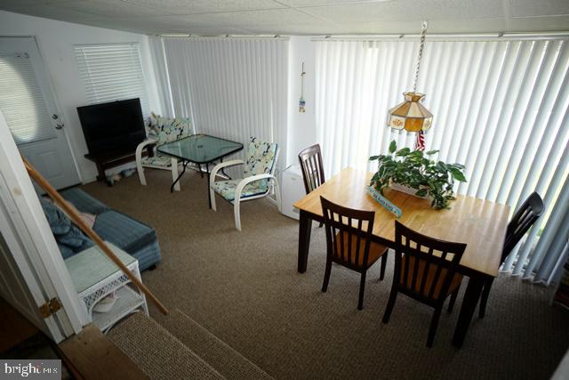 13218 Colonial Road Ocean City, MD 21842 - Photo 9 of 43 Family Room