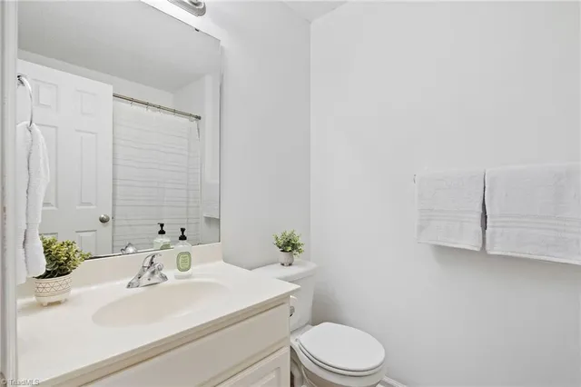 $169,900 | 4290 Cedarcroft Court, Unit 2A, Greensboro, NC 27409