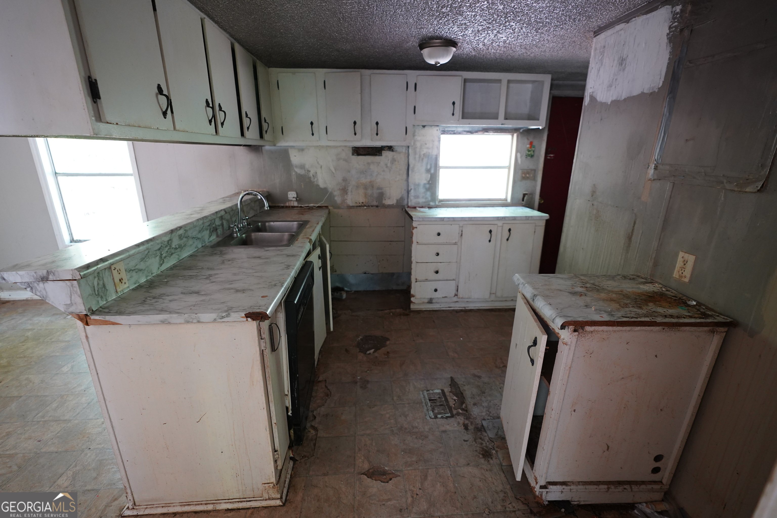 300 Jackson Road Cleveland, GA 30528 - Photo 9 of 39