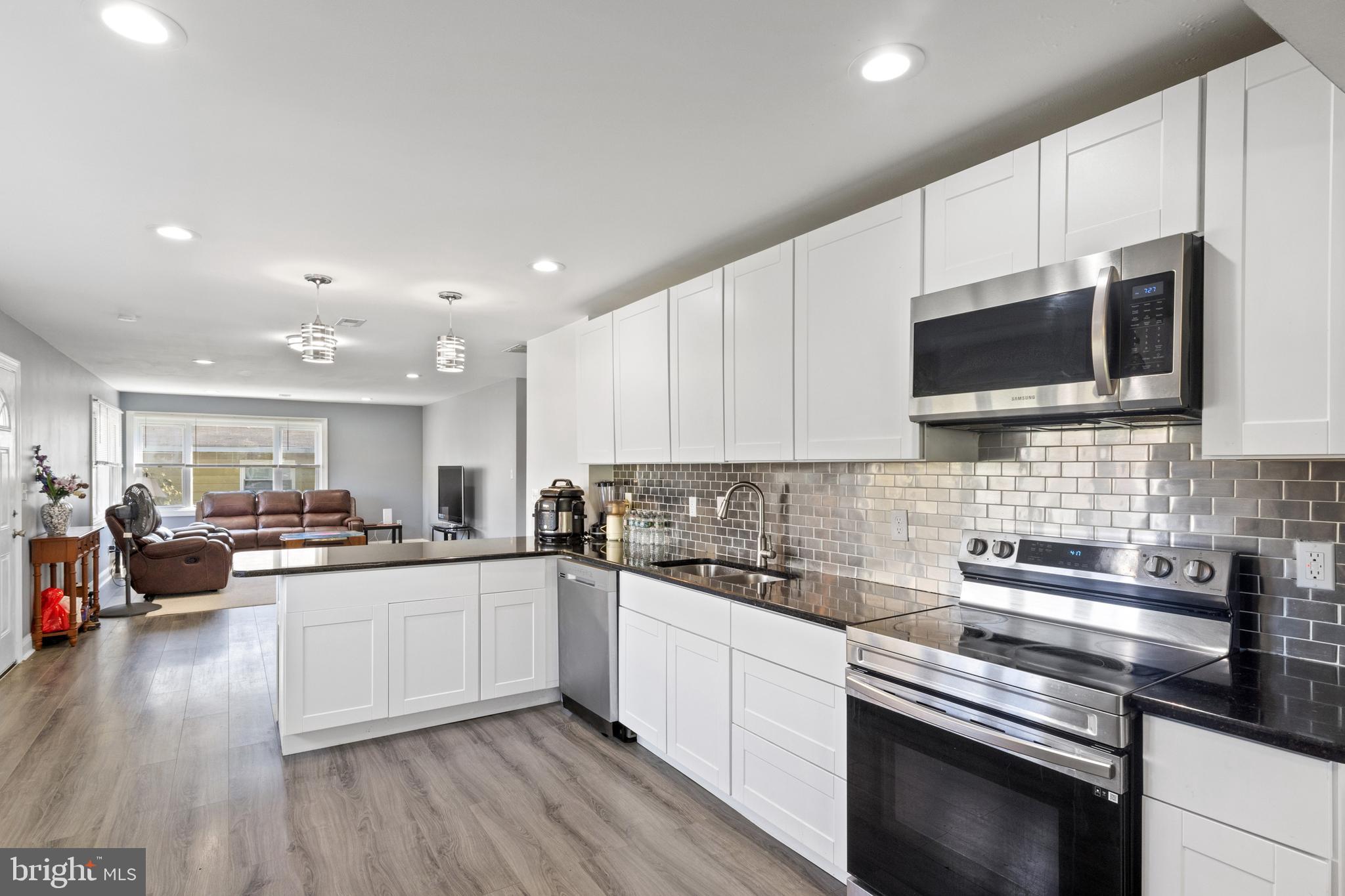 14 Martindale Drive Newark, DE 19713 - Photo 2 of 32