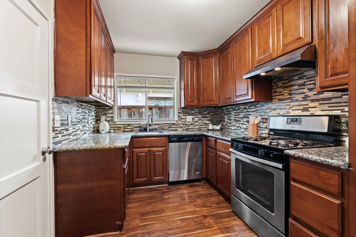 1444 77th Avenue Oakland, CA 94621 - Photo 7 of 15