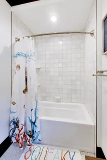 $732,000 | 10041 South Hoyne Avenue, Chicago, IL 60643