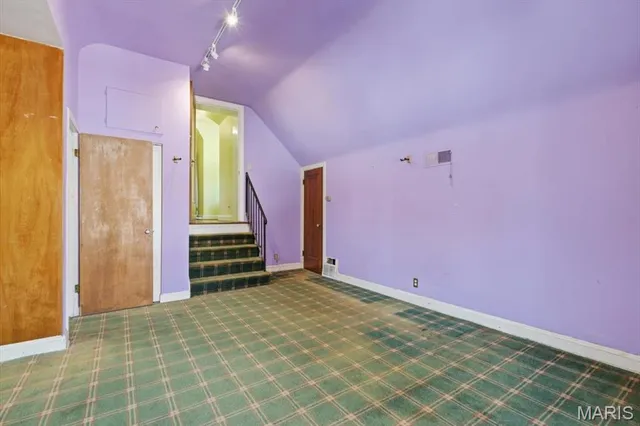 $299,000 | 72 Bellerive Acres, St. Louis, MO 63121