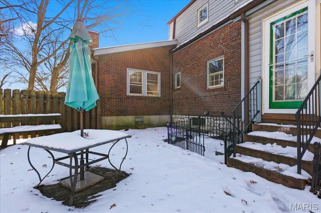 $299,000 | 72 Bellerive Acres, St. Louis, MO 63121