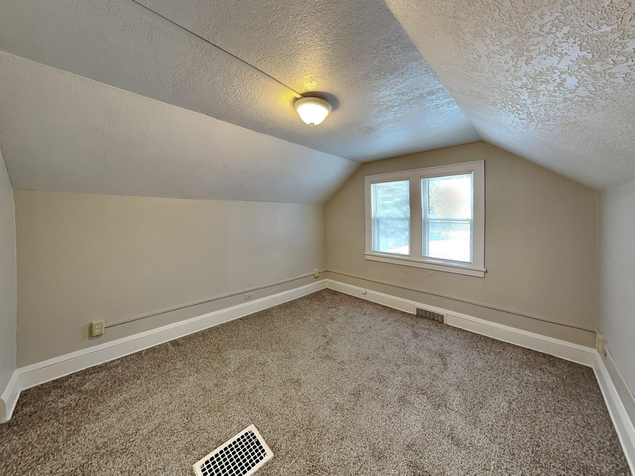 1856 Clear Avenue East St. Paul, MN 55119 - Photo 11 of 17