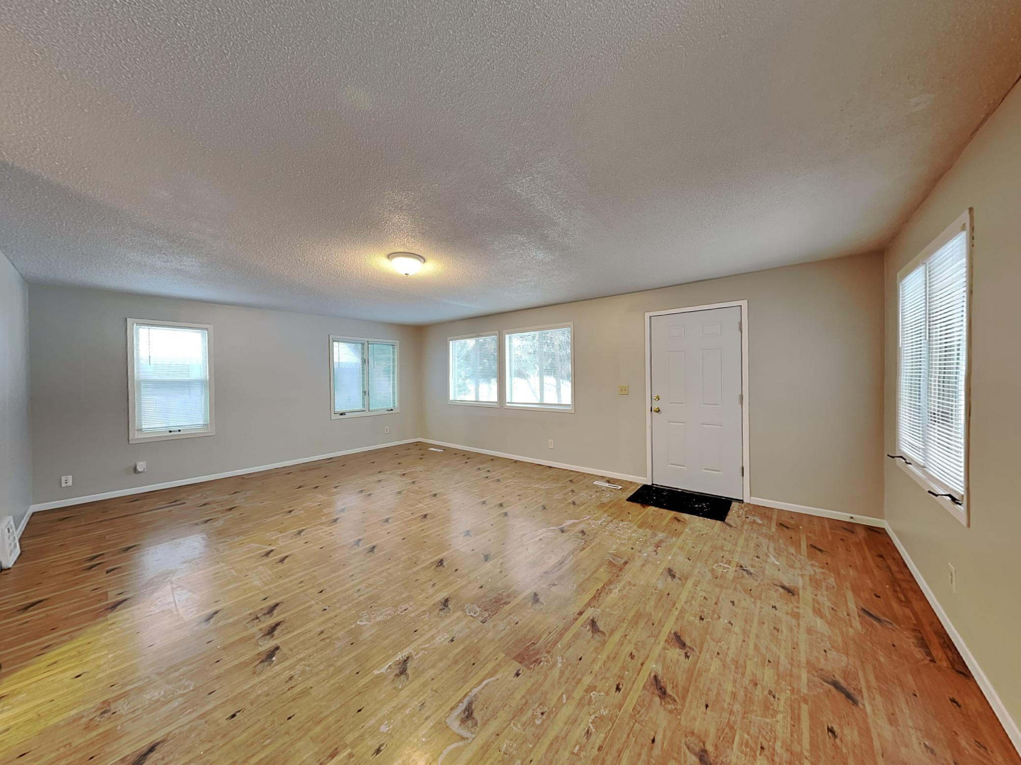 1856 Clear Avenue East St. Paul, MN 55119 - Photo 4 of 17