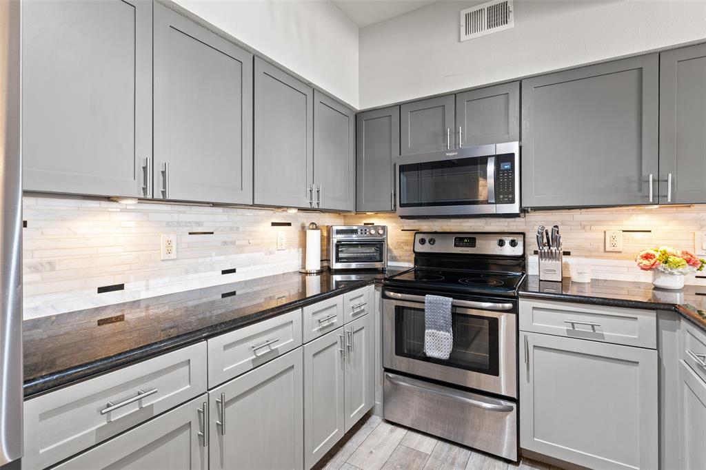 3102 Kings Road, Unit 3201 Dallas, TX 75219 - Photo 3 of 25 Gallery Image 3
