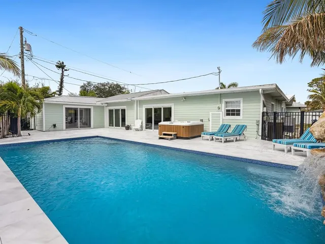 $1,750,000 | 221 Lychee Road, Nokomis, FL 34275