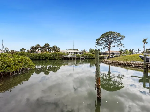 $1,750,000 | 221 Lychee Road, Nokomis, FL 34275