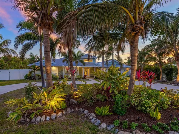 $1,750,000 | 221 Lychee Road, Nokomis, FL 34275