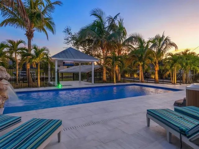 $1,750,000 | 221 Lychee Road, Nokomis, FL 34275