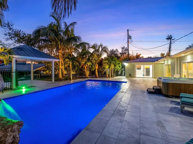 $1,750,000 | 221 Lychee Road, Nokomis, FL 34275