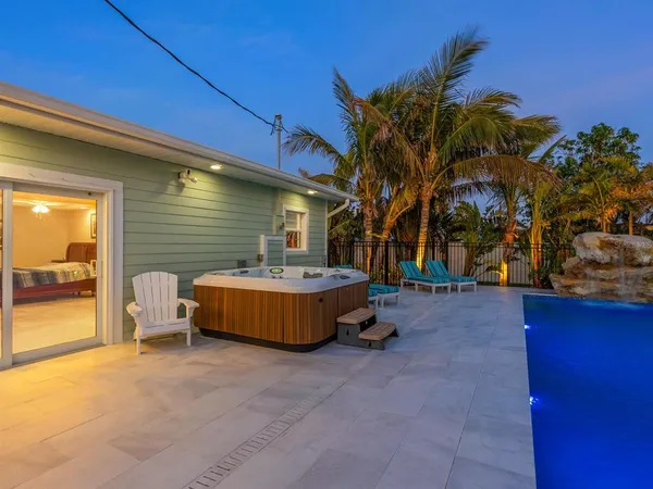 $1,750,000 | 221 Lychee Road, Nokomis, FL 34275