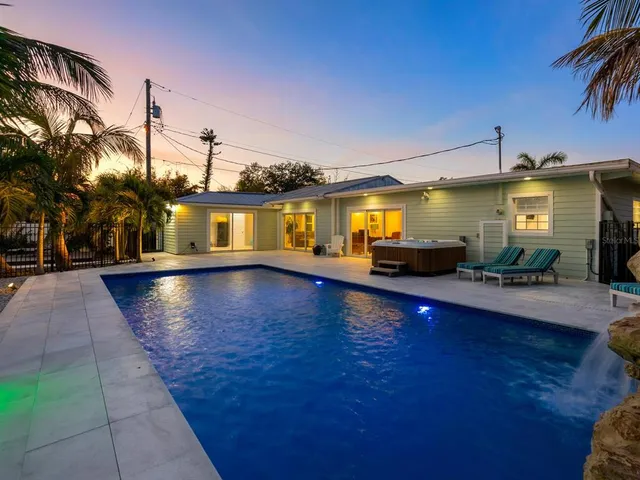 $1,750,000 | 221 Lychee Road, Nokomis, FL 34275