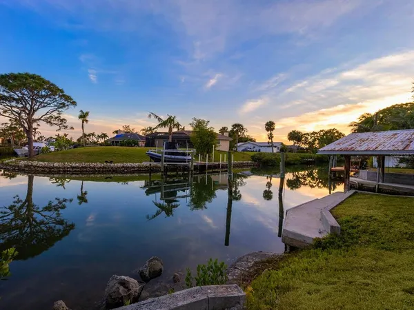 $1,750,000 | 221 Lychee Road, Nokomis, FL 34275