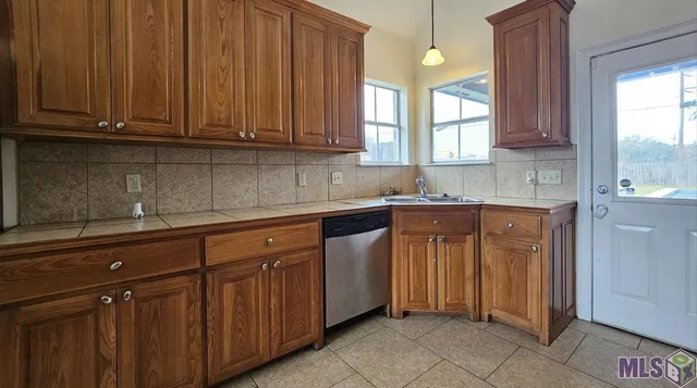 $280,000 | 3689 Ramey Drive, Zachary, LA 70791