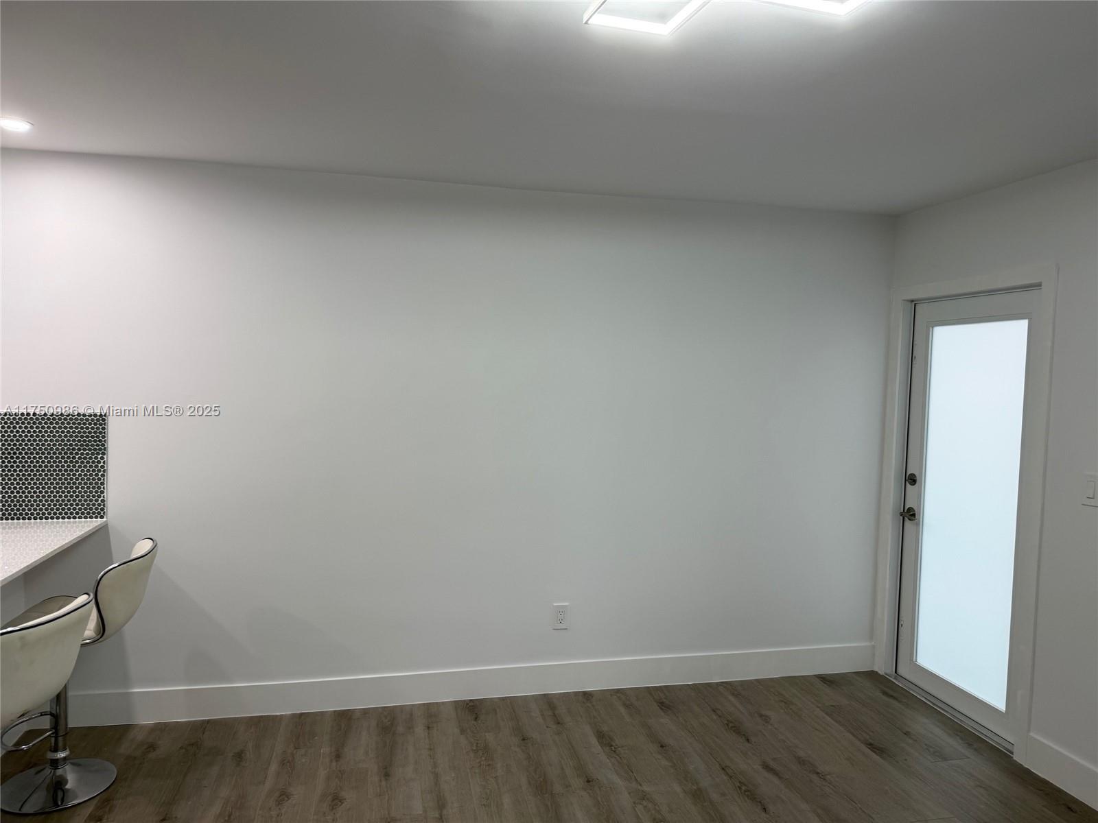 926 Michigan Avenue, Unit 12 Miami Beach, FL 33139 - Photo 4 of 14 a view of an empty room