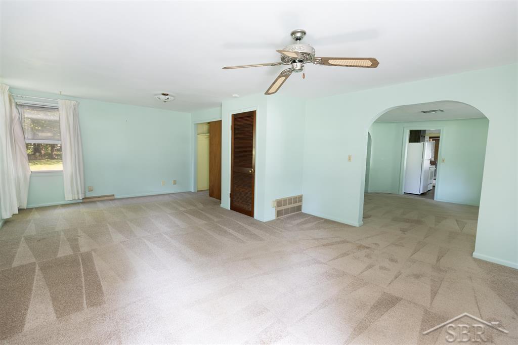 325 East Isabella Road Midland, MI 48640 - Photo 16 of 37