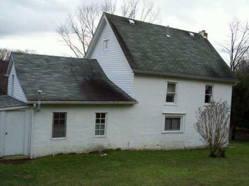 123 Ashbaugh Road Jeannette, PA 15644 - Photo 4 of 8 View.