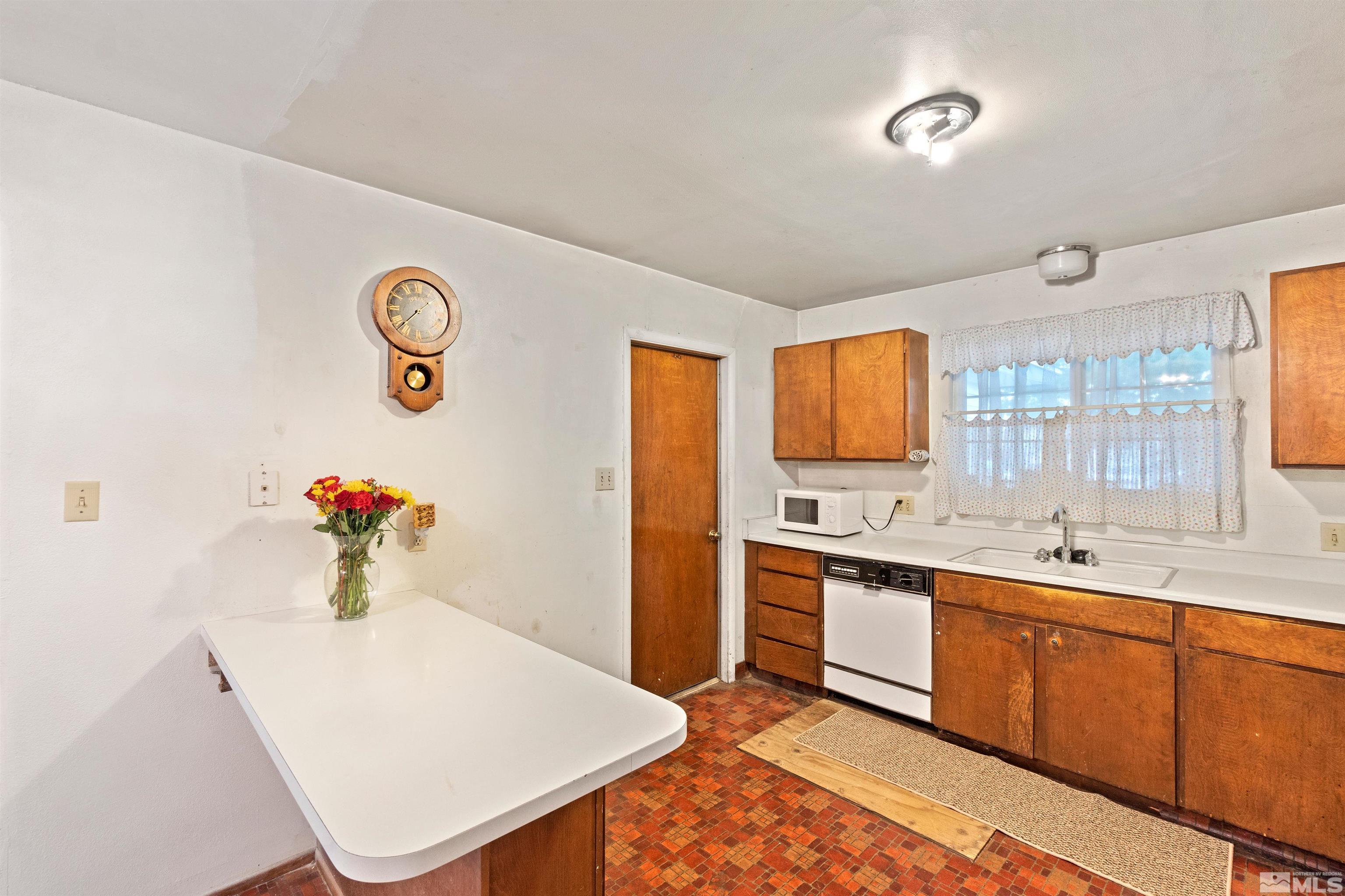 2501 Cannan Street Reno, NV 89512 - Photo 11 of 31 Photo 11