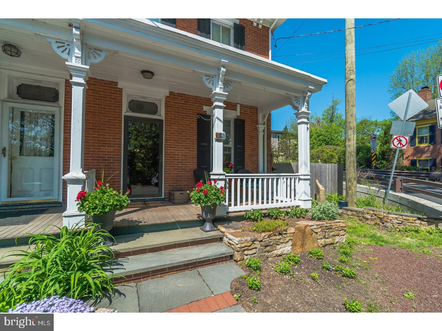 24 Delaware Road Riegelsville, PA 18077 - Photo 2 of 25 Porch