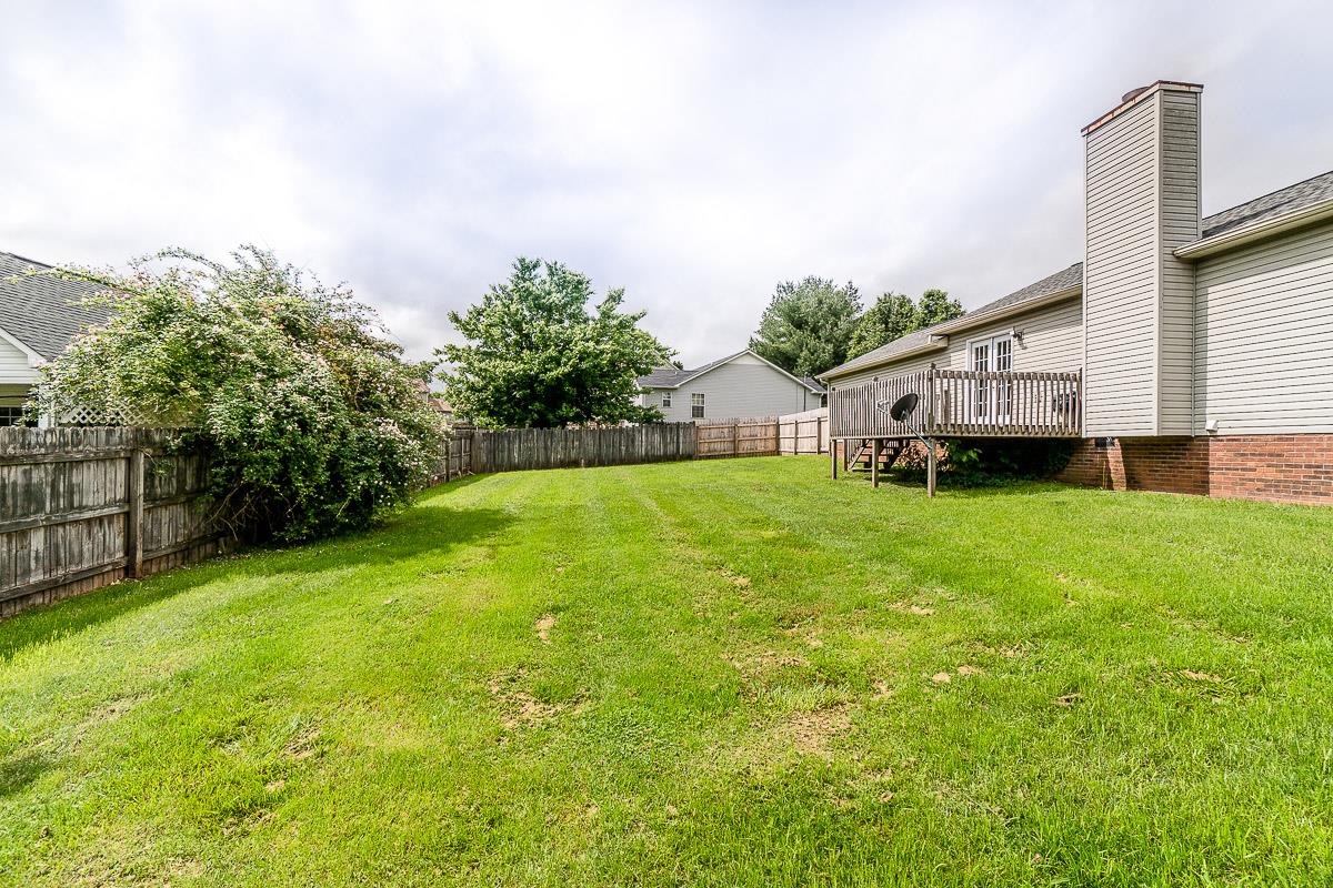 404 Rutherford Lane Columbia, TN 38401 - Photo 19 of 20 Large Privacy Fenced Backyard