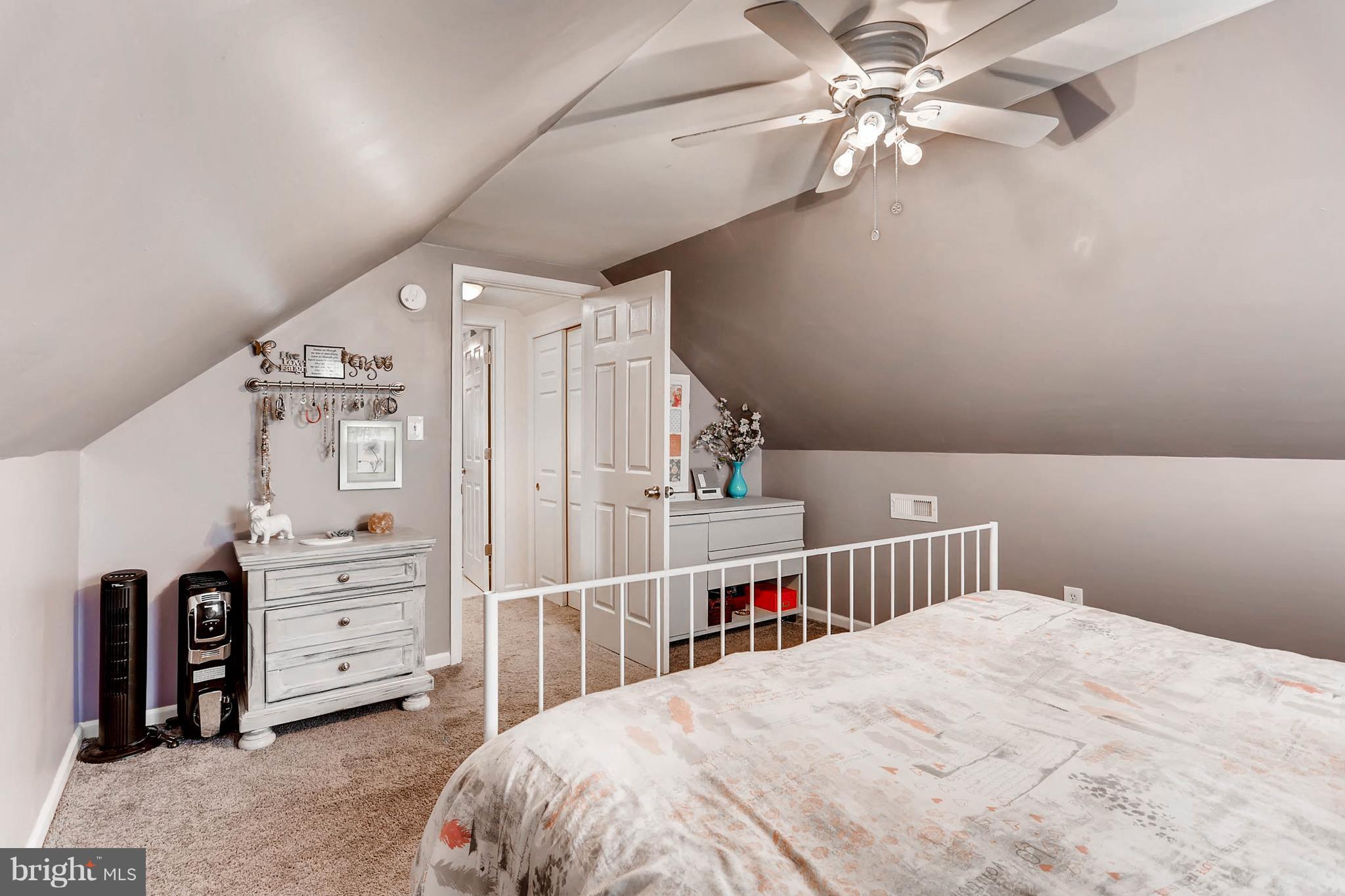8645 Oakleigh Road Baltimore, MD 21234 - Photo 13 of 28 2nd level Master Suite