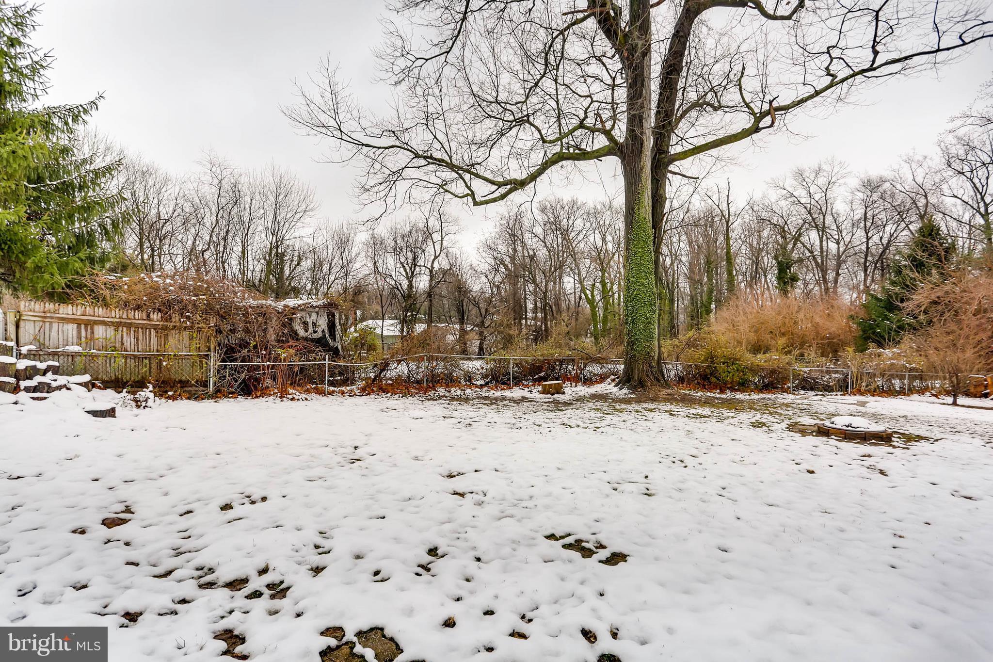 8645 Oakleigh Road Baltimore, MD 21234 - Photo 23 of 28 Huge oversized rear yard