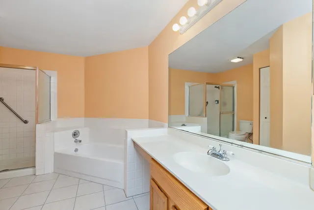 $265,000 | 500 Pembrook Court South, Unit A, Crystal Lake, IL 60014