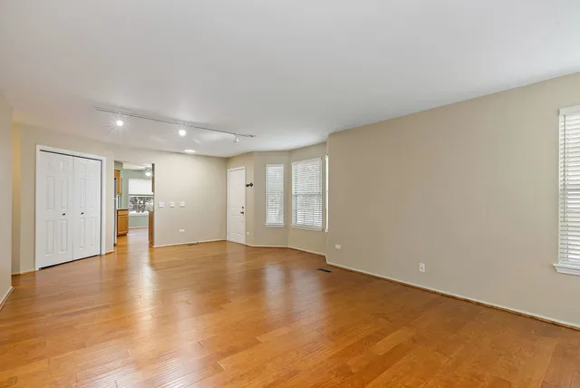 $265,000 | 500 Pembrook Court South, Unit A, Crystal Lake, IL 60014