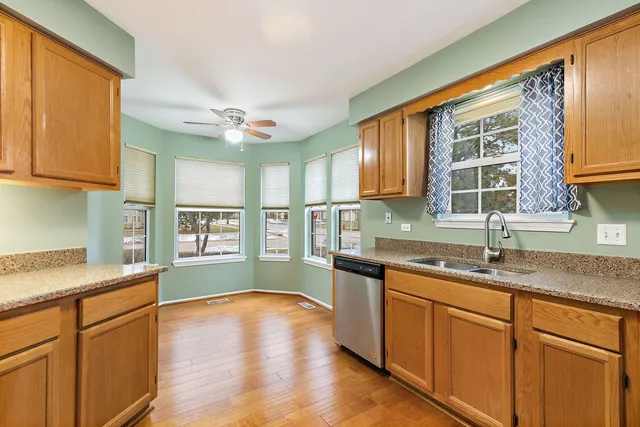 $265,000 | 500 Pembrook Court South, Unit A, Crystal Lake, IL 60014