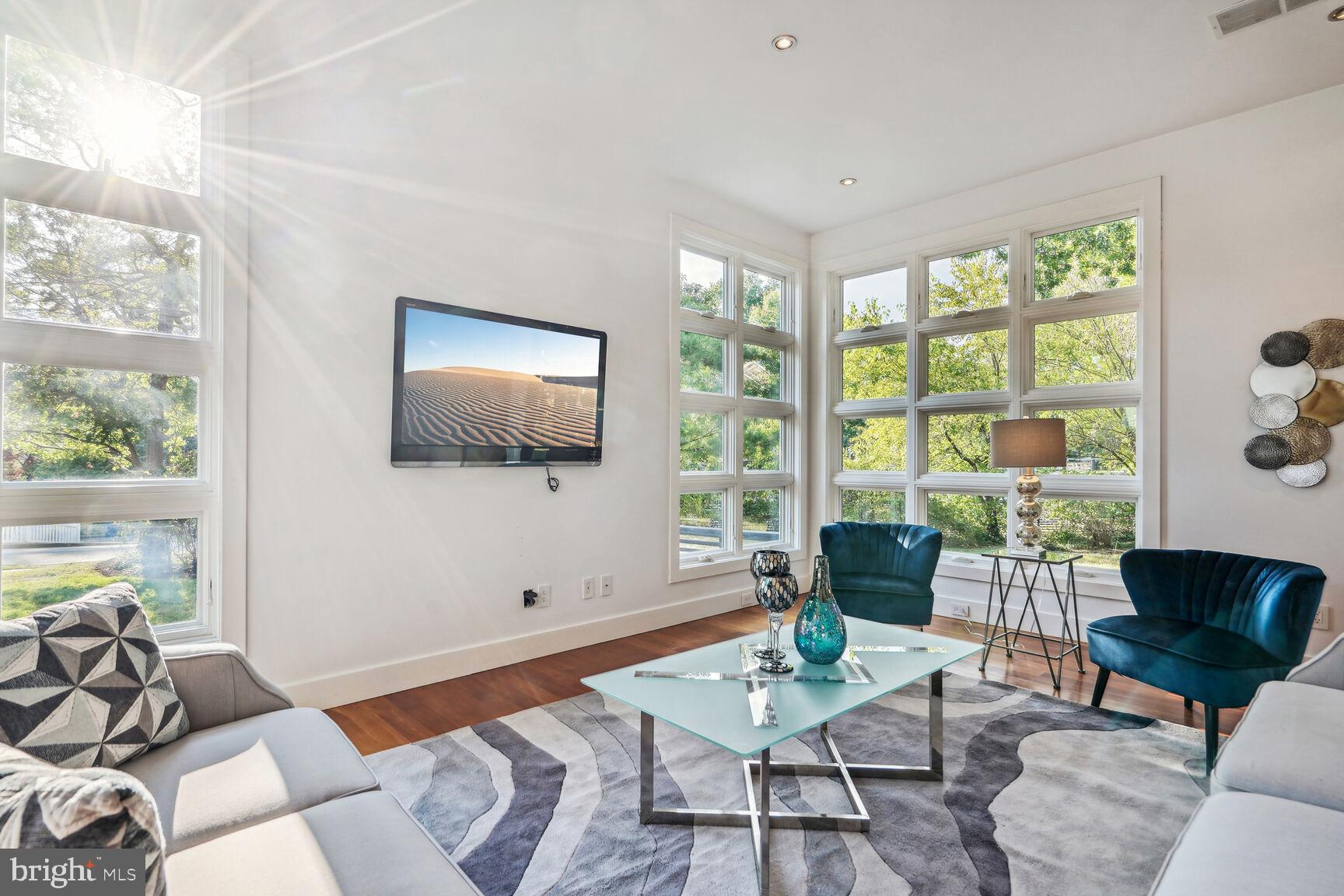 2501 Ridge Rd Drive Alexandria, VA 22302 - Photo 11 of 54