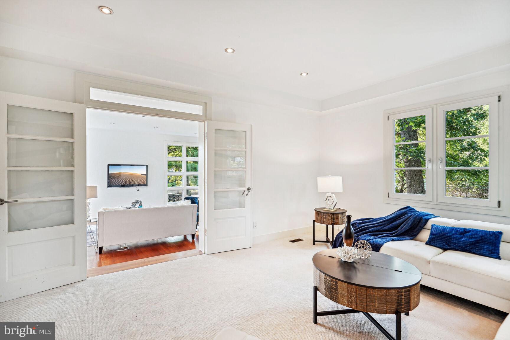 2501 Ridge Rd Drive Alexandria, VA 22302 - Photo 13 of 54