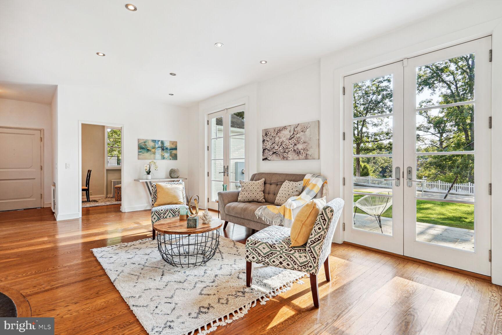 2501 Ridge Rd Drive Alexandria, VA 22302 - Photo 7 of 54