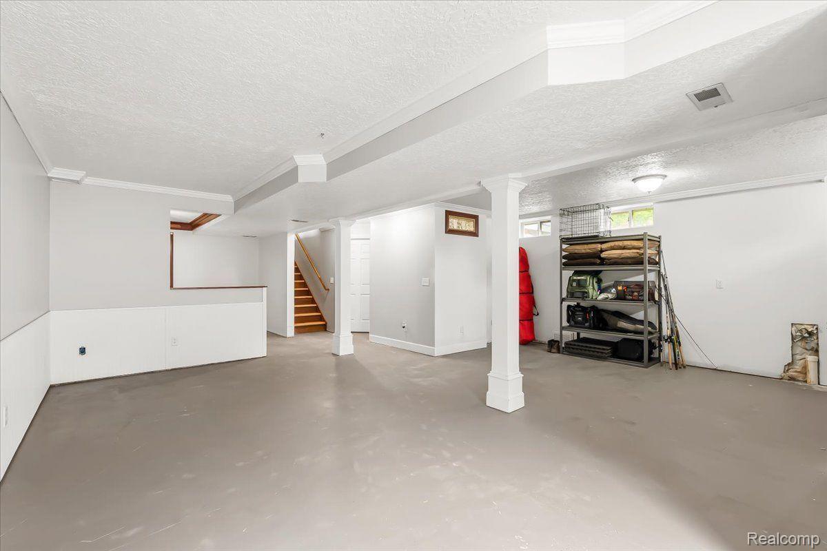 1892 South Eifert Road Mason, MI 48854 - Photo 19 of 40 Gallery Image 19