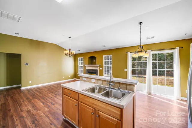 $2,200 | 5911 Vista Verde Court, Charlotte, NC 28273