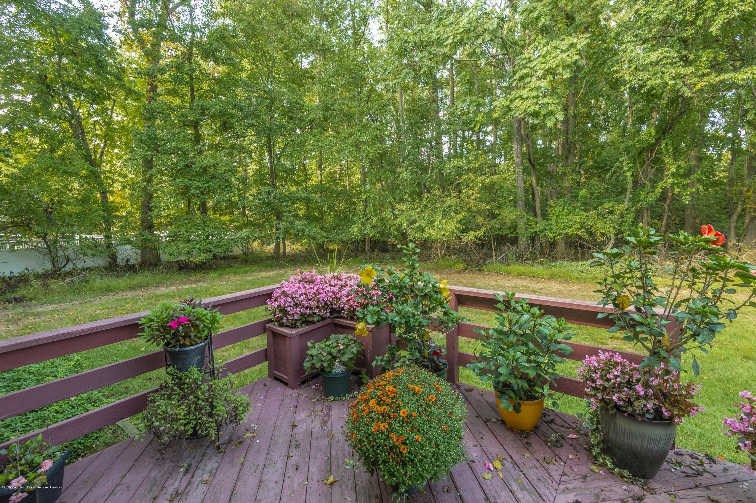 176 Lynch Road Middletown, NJ 07748 - Photo 22 of 24 22-083UKyisQwiHfe1Pqzlo_8962