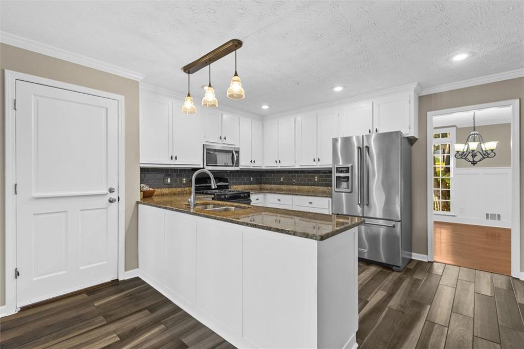 2092 Plantation Road Lawrenceville, GA 30044 - Photo 17 of 75 Gallery Image 17
