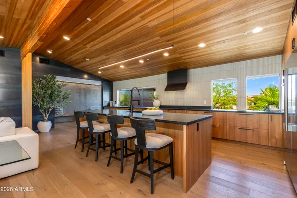 $1,995,000 | 2022 East Gardenia Avenue, Phoenix, AZ 85020