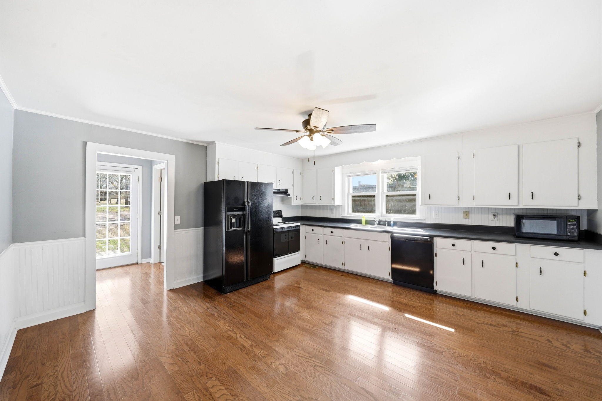 9127 Versailles Road Rockvale, TN 37153 - Photo 3 of 38