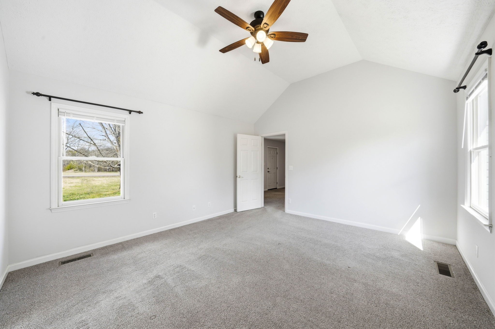 9127 Versailles Road Rockvale, TN 37153 - Photo 8 of 38