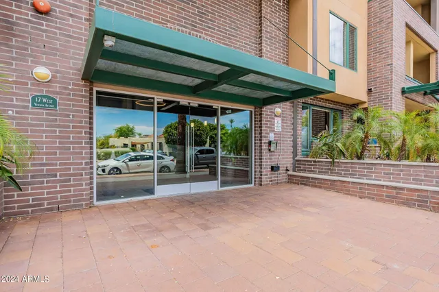 $459,700 | 17 West Vernon Avenue, Unit 11, Phoenix, AZ 85003