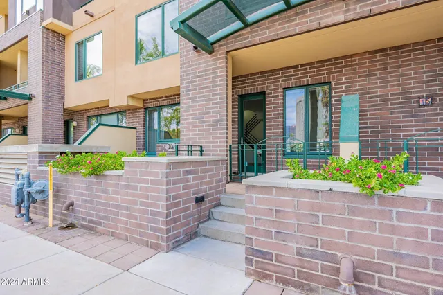 $459,700 | 17 West Vernon Avenue, Unit 11, Phoenix, AZ 85003