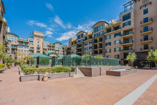$449,900 | 17 West Vernon Avenue, Unit 11, Phoenix, AZ 85003