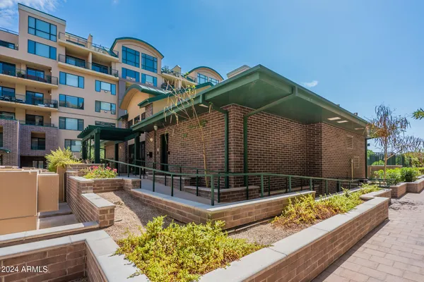 $449,900 | 17 West Vernon Avenue, Unit 11, Phoenix, AZ 85003