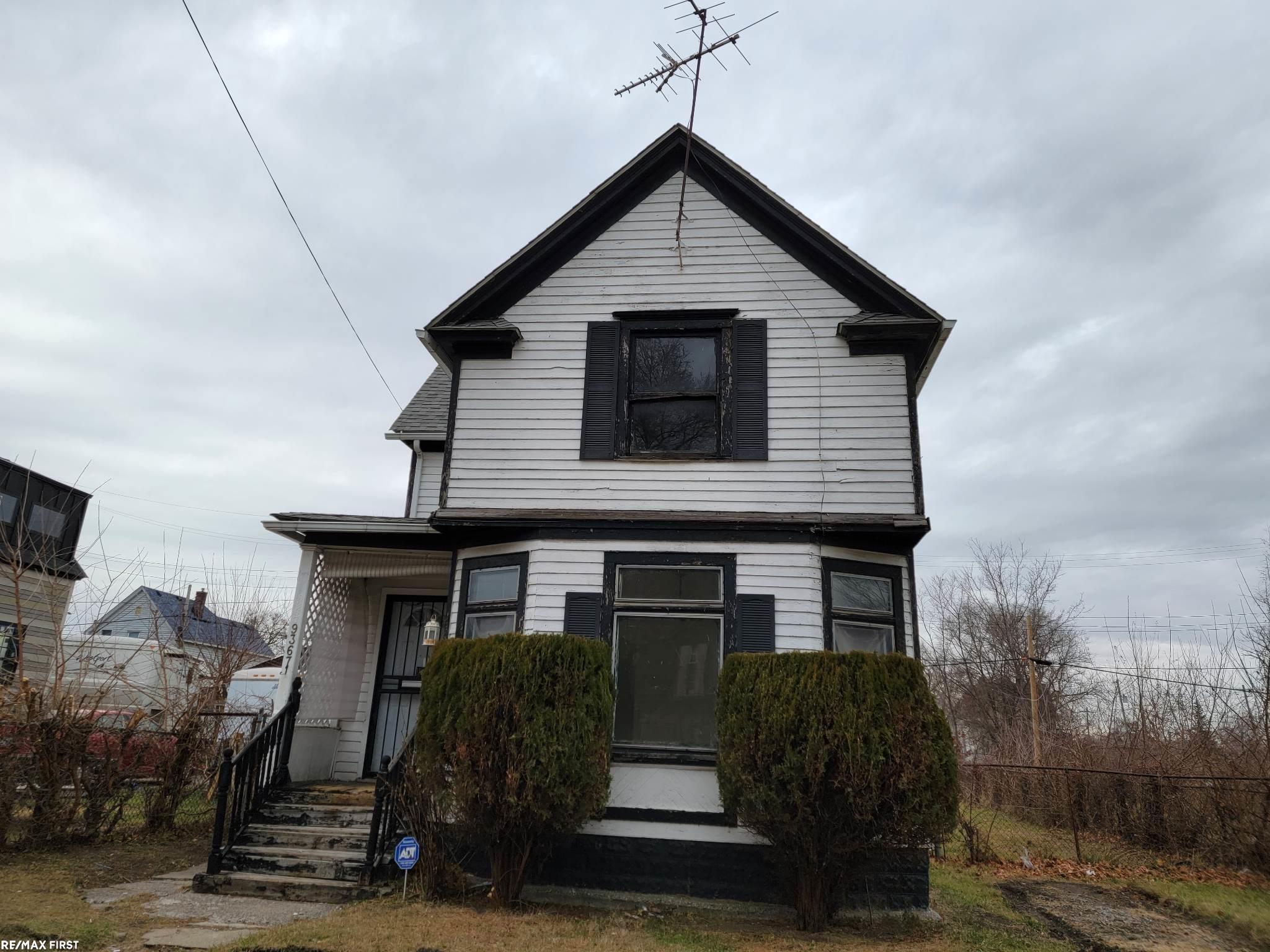 9367 Navarre Street Detroit, MI 48214 - Photo 2 of 22