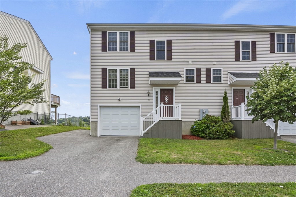 28 Bittersweet Boulevard Worcester, MA 01607 - Photo 1 of 26