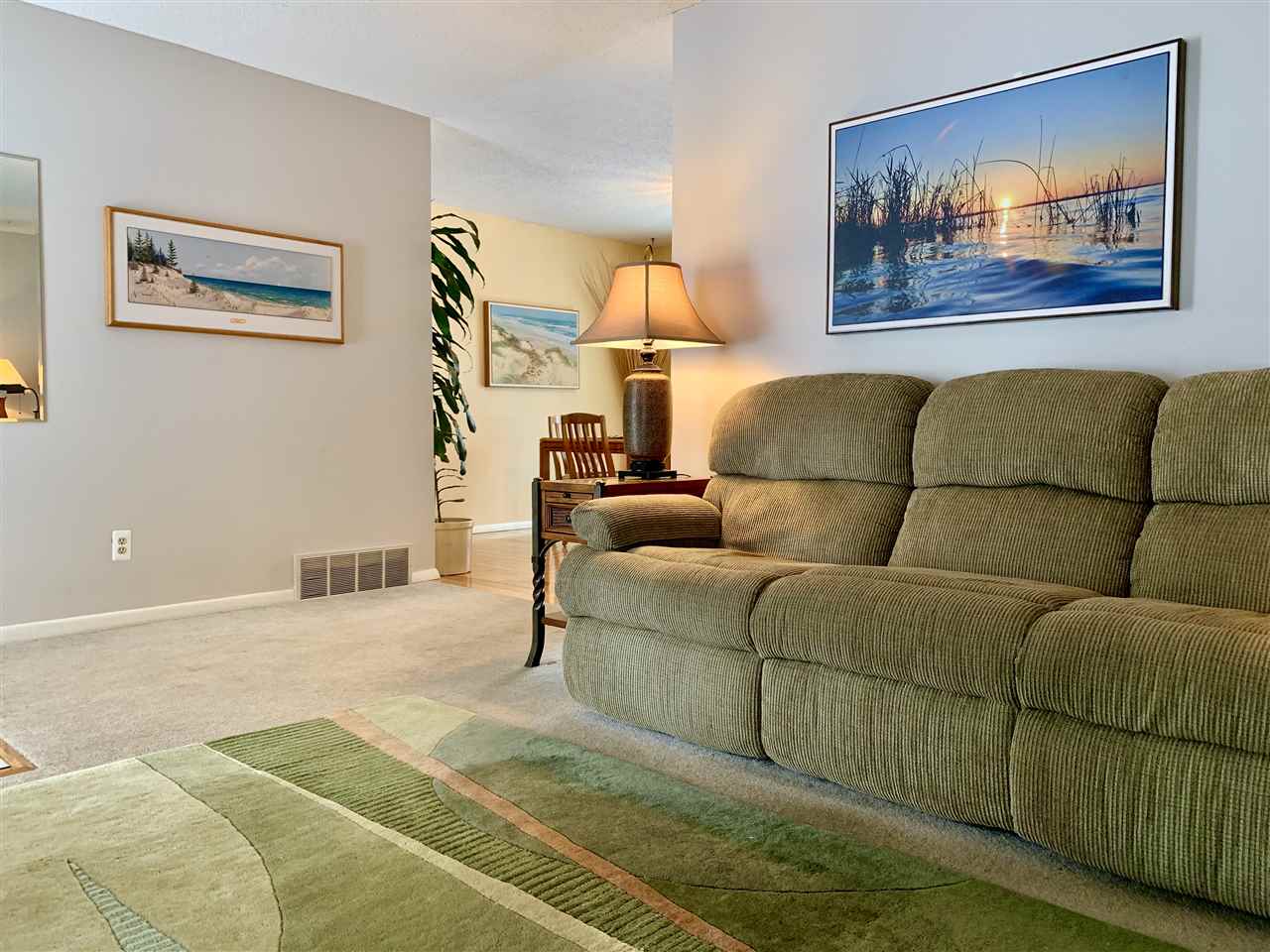 1578 Ridge View Court Traverse City, MI 49686 - Photo 4 of 42 1872373-3.JPG